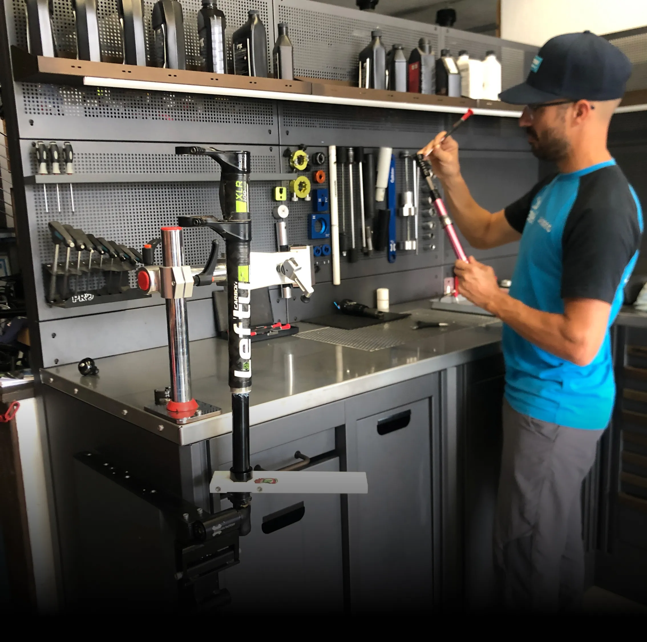 Revisione sospensioni Lefty